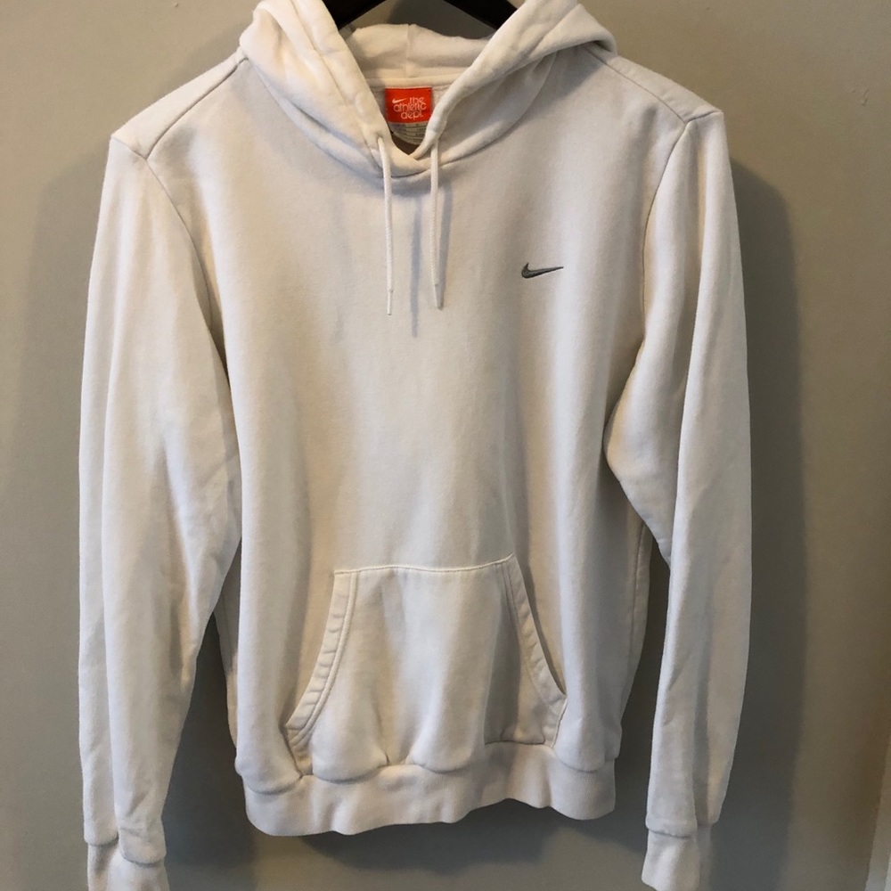 White Nike hoodie tighter fit